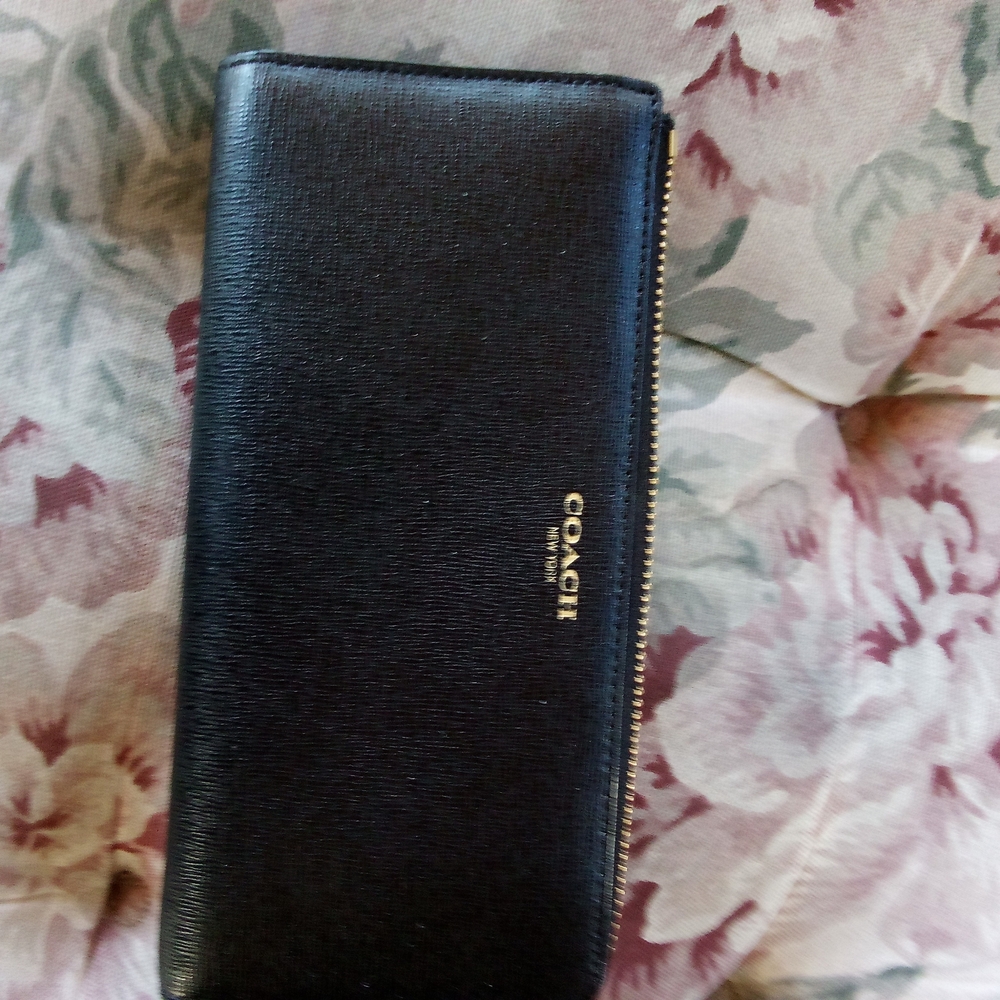 Coach Midnight Black Zip Wallet